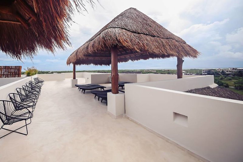 Casa Astral Luxury Hotel in Isla Holbox, Cancun Bar