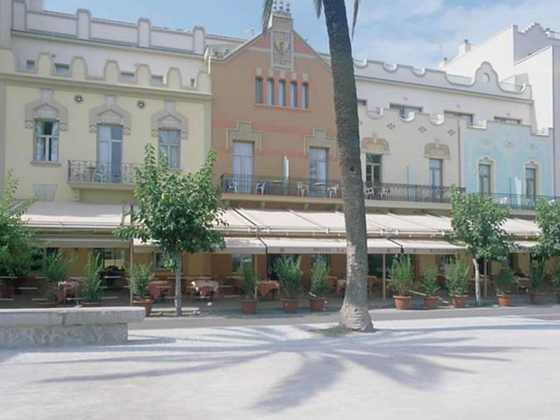 Kalma Sitges Hotel in Sitges, Barcelona Außenaufnahme