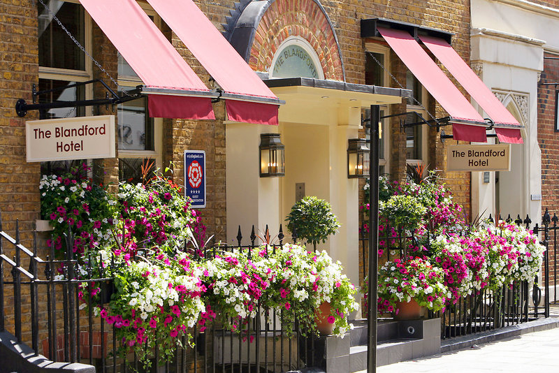 Blandford in London, London-Alle Flughäfen Außenaufnahme