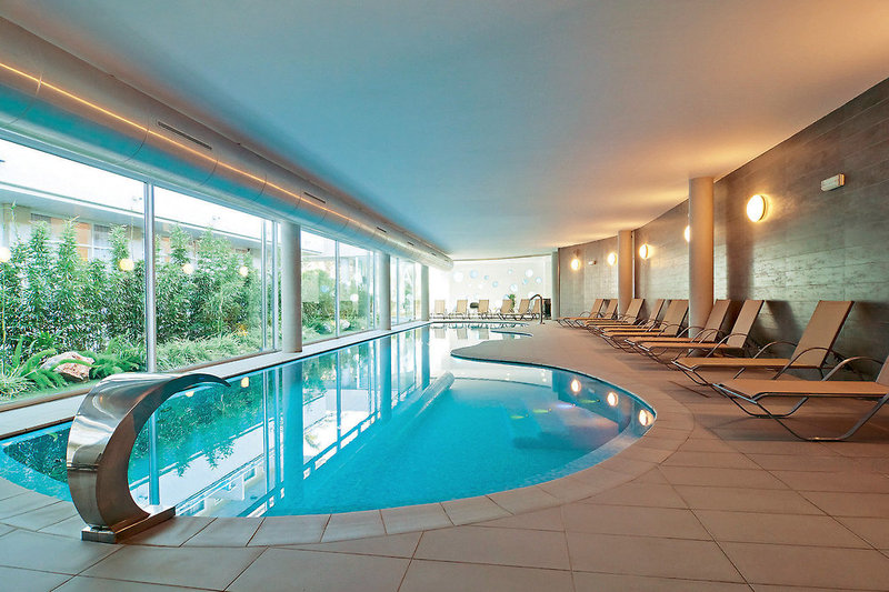 Hallenbad