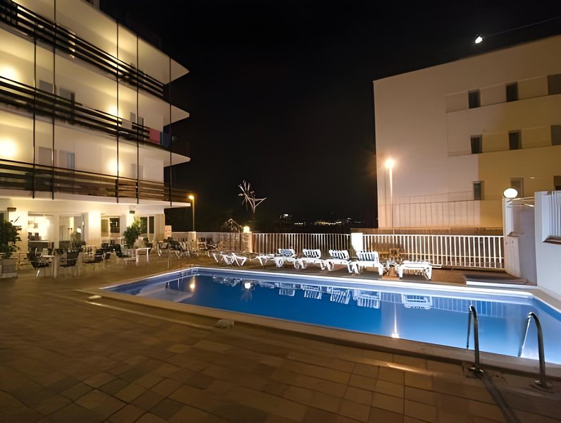 Es Mitjorn in Sant Antoni de Portmany, Ibiza Pool