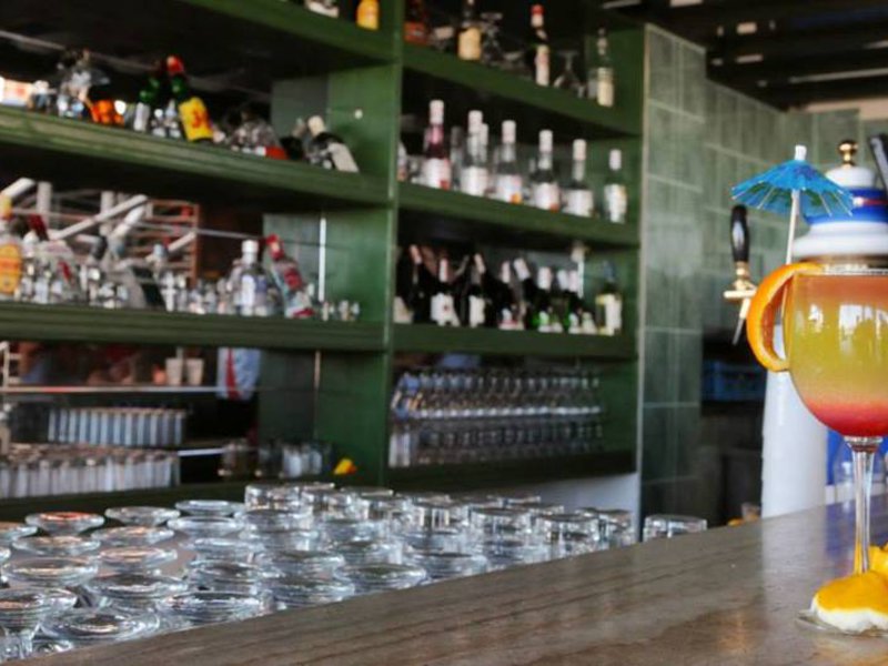 Bar