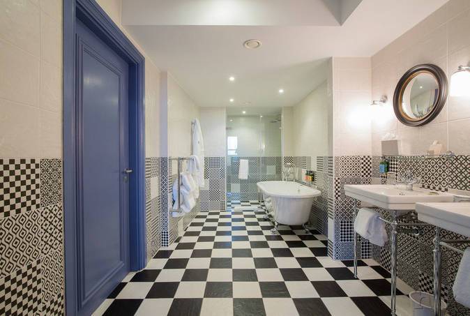 Leicester House in London, London-Stansted Wellness
