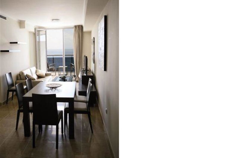 ESTIMAR Calpe Apartments 2 & Two in Calp, Alicante Restaurant