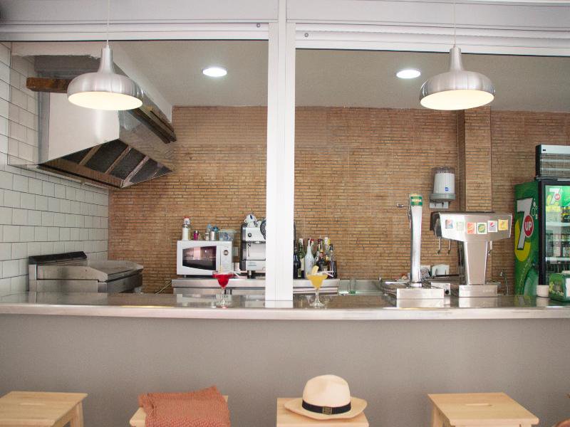 Bar