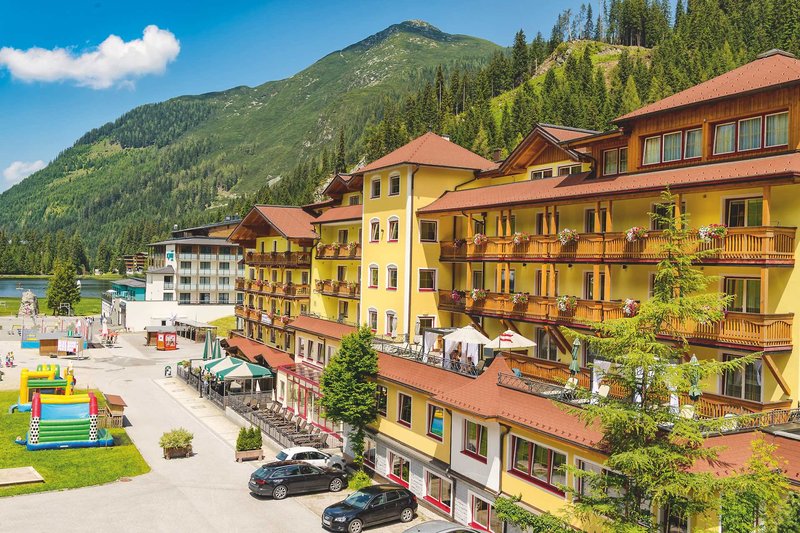 Familotel Zauchenseehof in Zauchensee, Salzburg (AT) Außenaufnahme