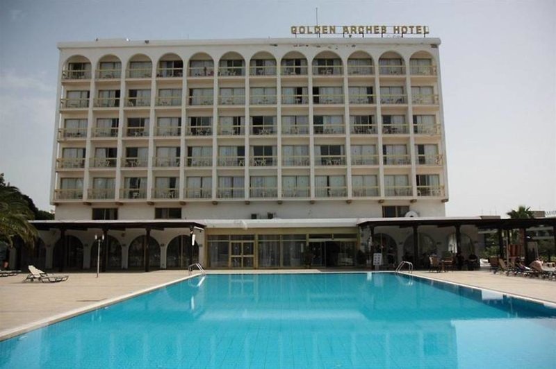 Golden Arches in Limassol, Larnaca (Süden) Pool