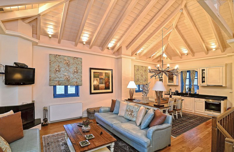 Zagori Suites in Vítsa, Preveza (Epiros/Lefkas) Lounge/Empfang