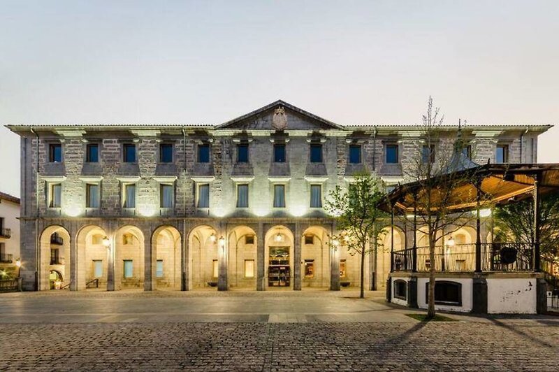 Hotel Balneario Orduña Plaza in Orduña, Bilbao Außenaufnahme