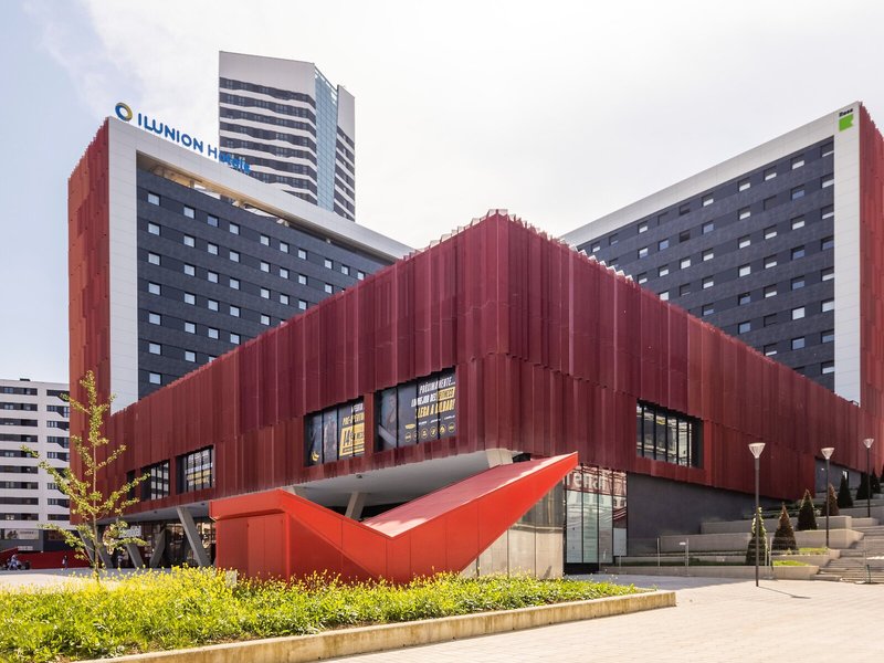 Hotel ILUNION San Mamés in Bilbao, Bilbao Außenaufnahme