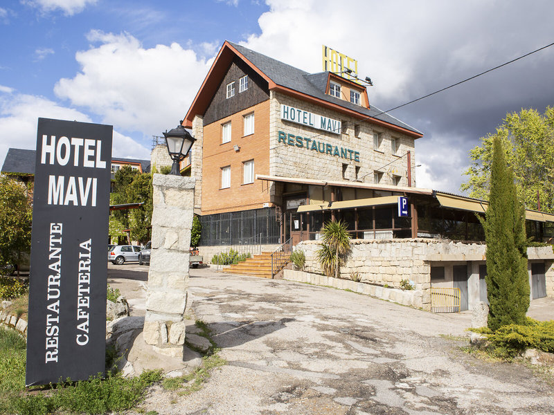 Hotel Mavi in La Cabrera, Madrid Außenaufnahme