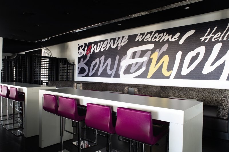 Bar