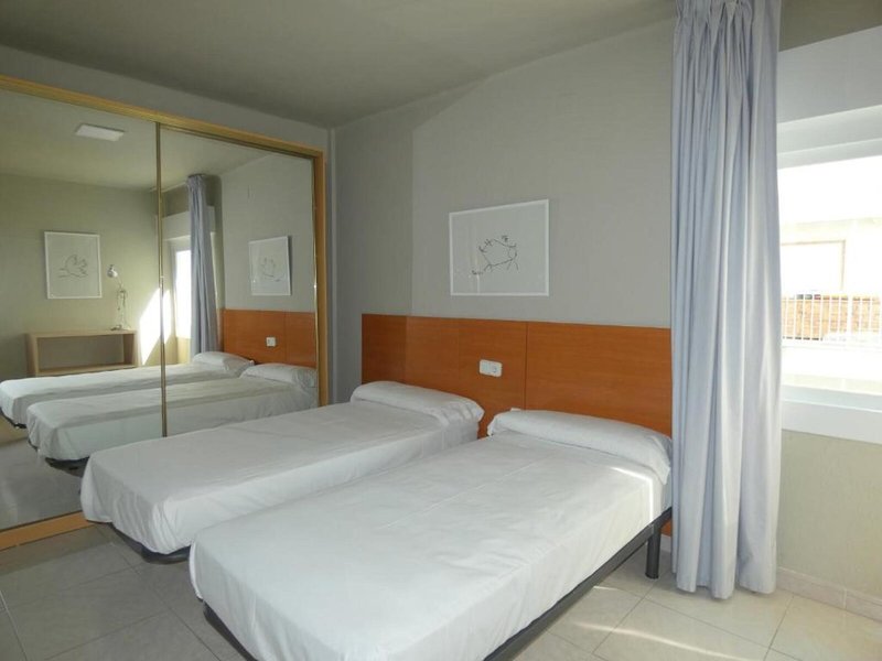 Acantilados 23 by Rentalmar in Salou, Barcelona Wohnbeispiel