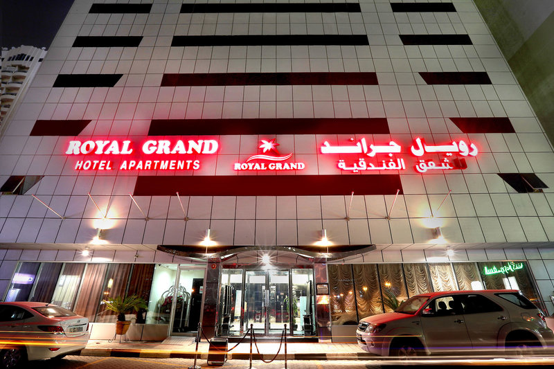 Royal Grand Suite Hotel in Sharjah, Dubai Außenaufnahme