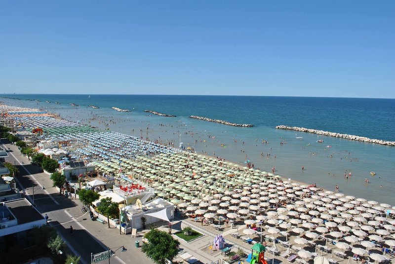 President & Nebenhaus Sporting in Bellaria, Strand