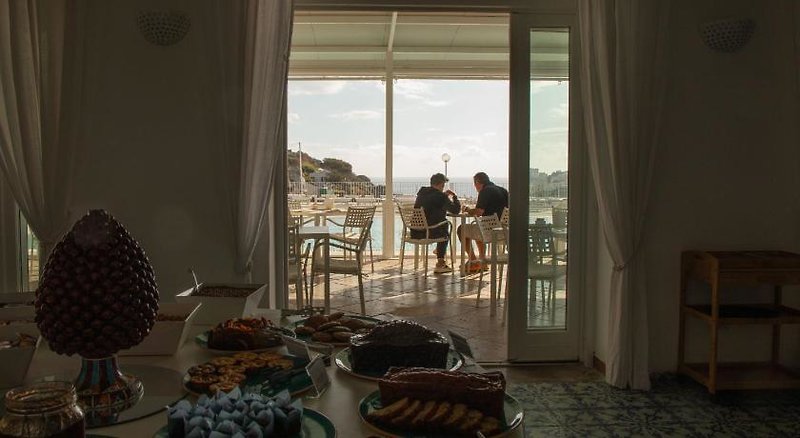 Chiaia di Luna in Insel Ponza, Rom-Fiumicino Lounge/Empfang