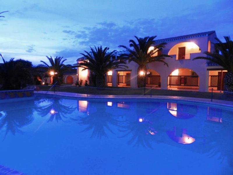 Luci del Faro in Calasetta, Cagliari Pool