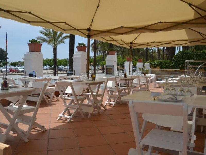 Solvi Hotel in Vilanova i la Geltrú, Barcelona Terasse
