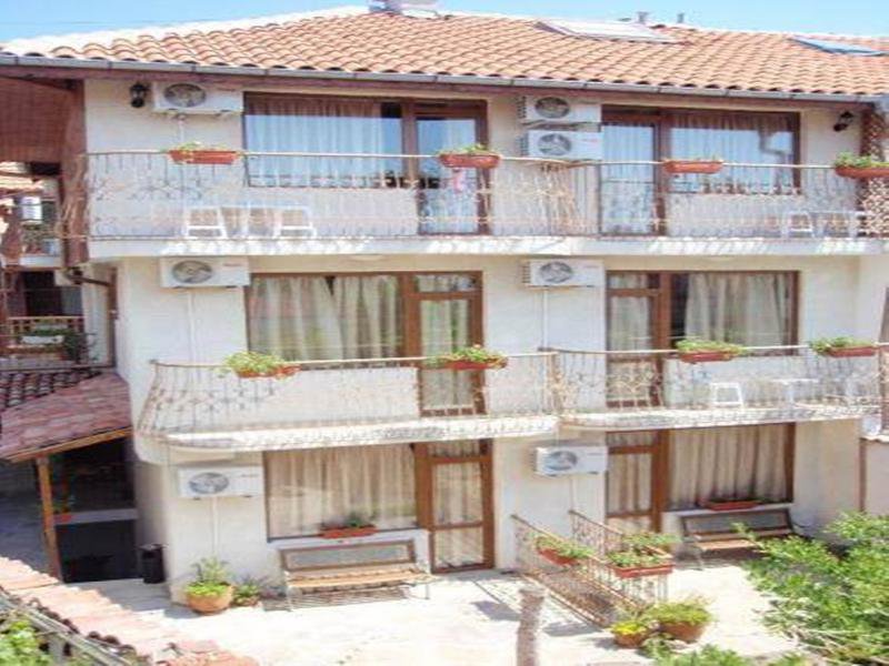 Kirios in Nessebar, Burgas Außenaufnahme