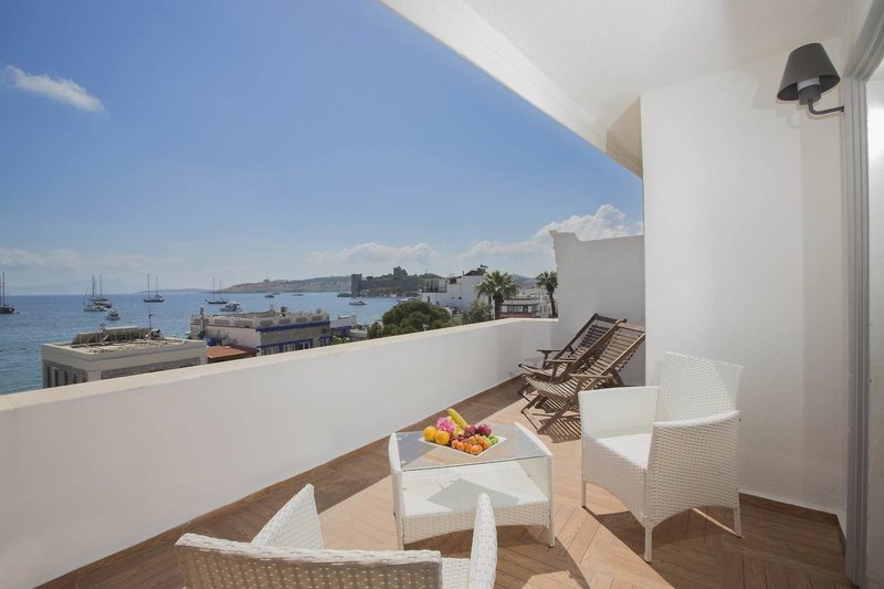 Akkan Luxury Hotel Bodrum in Bodrum, Bodrum Terasse