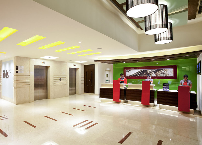 ibis Mumbai Airport Hotel in Mumbai, Mumbai (Indien) Lounge/Empfang