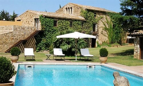 Domus Selecta Mas Salvi in Pals, Barcelona Pool