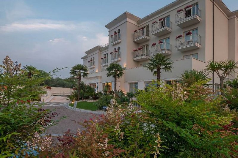Hotel Nazionale in Desenzano del Garda, Mailand (Malpensa) Außenaufnahme
