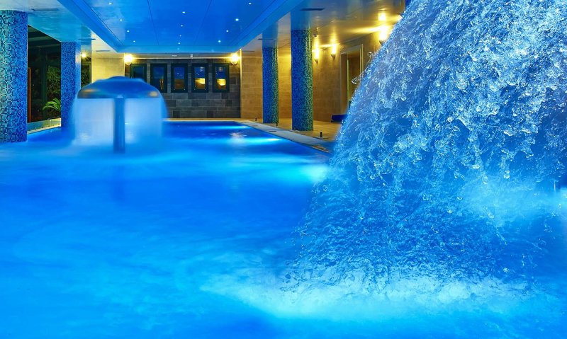 Hallenbad