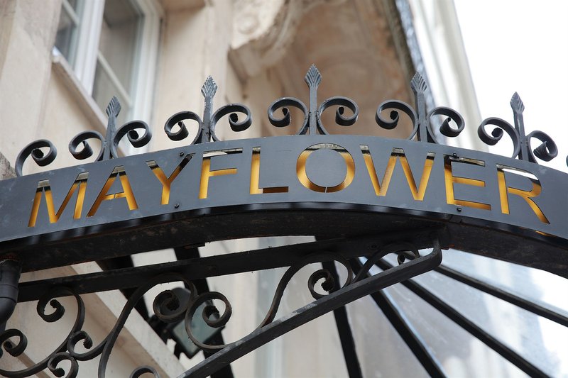 Hotel Mayflower in Paris, Paris-Charles De Gaulle Wohnbeispiel