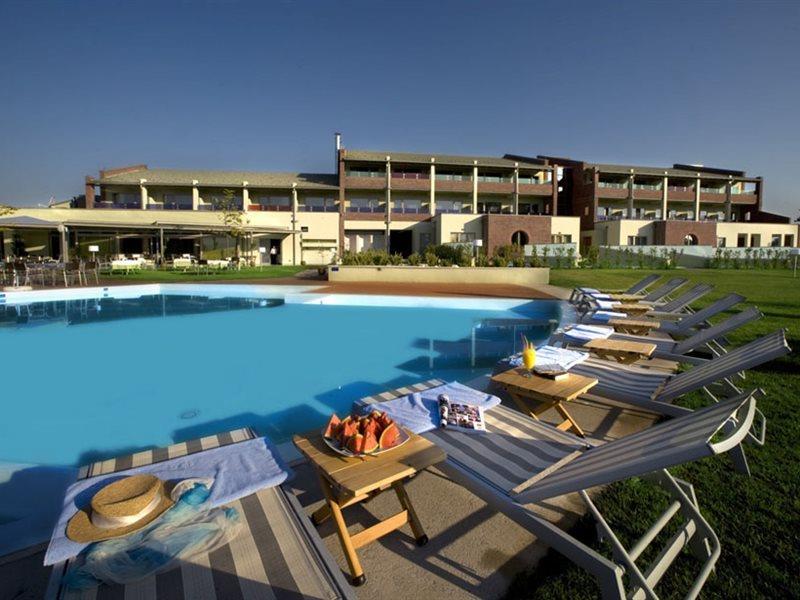 Thessalikon Grand in Karditsa, Athen Pool