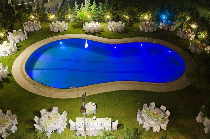 Parnis Palace Hotel in Athen, Athen Pool
