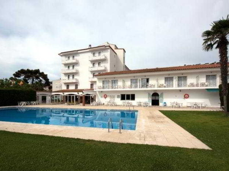 Marina Tossa in Tossa de Mar, Gerona Pool