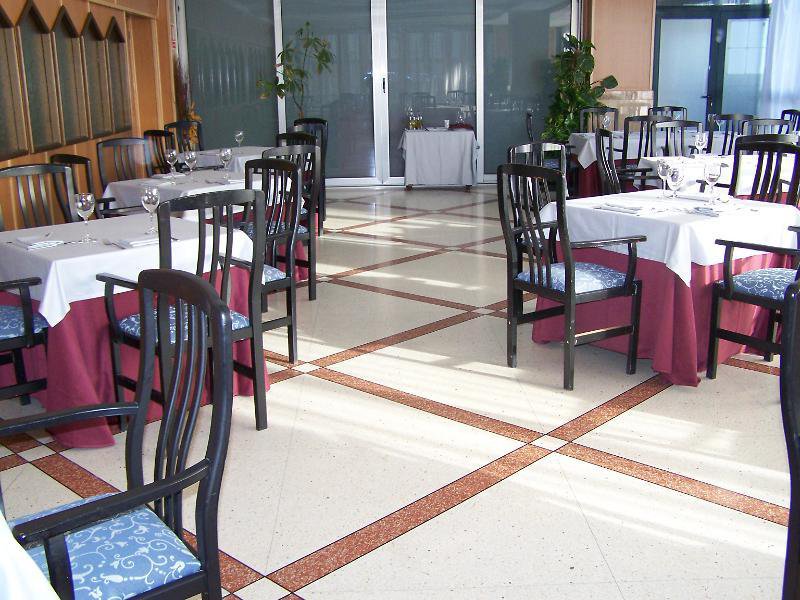 Hotel Torrejoven in Torrevieja, Malaga Bar