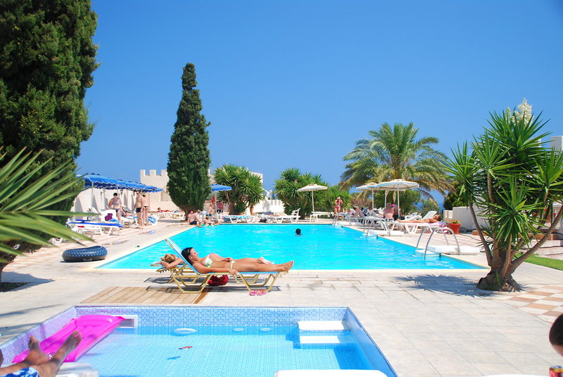 Castello di Rodi in Kallithea, Rhodos Pool