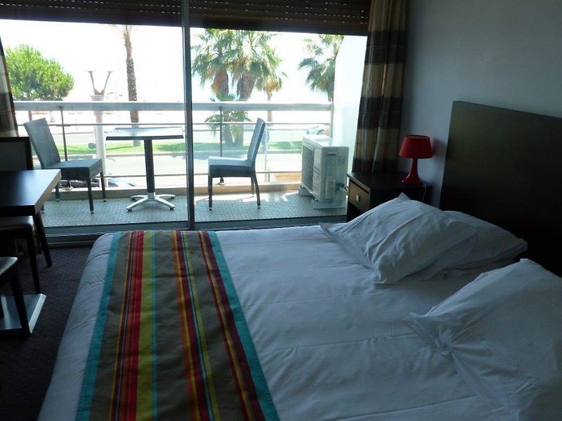 Citotel Tierce Beach Hotel in Cagnes-sur-Mer, Nizza Wohnbeispiel