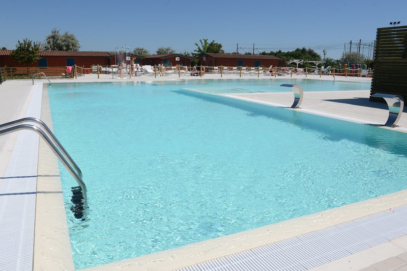 Natural Village Resort in Potenza Picena, Ancona (Italien) Pool