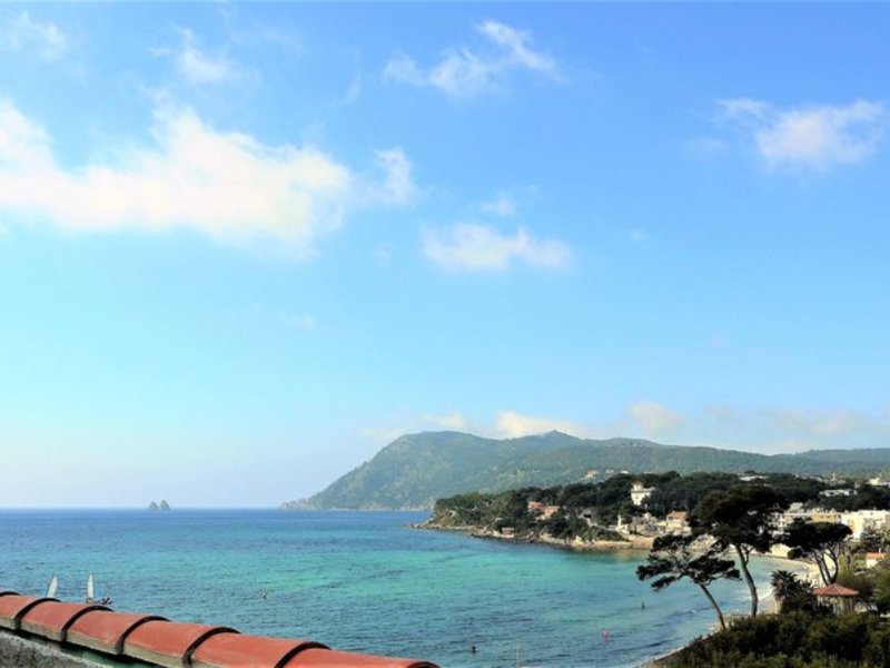 Grand Hotel Des Sablettes Plage, Curio Collection By Hilton in La Seyne-sur-Mer, Nizza Außenaufnahme