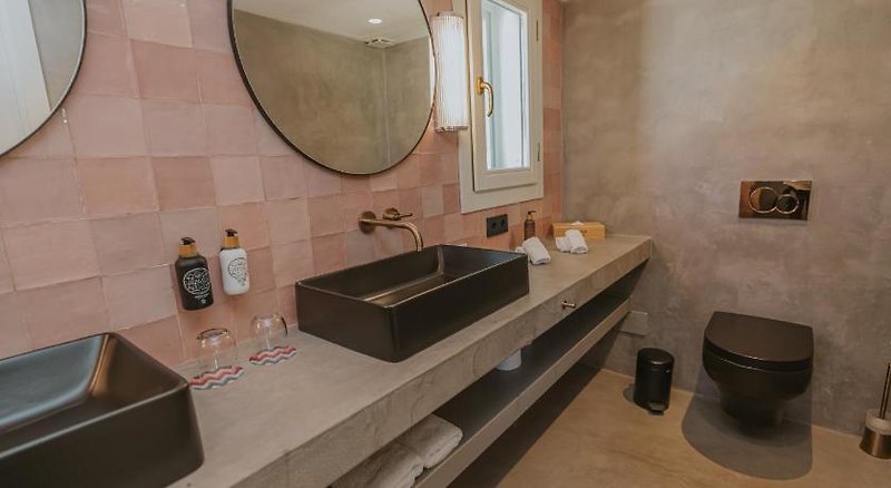 Boho Club in Marbella, Malaga Badezimmer