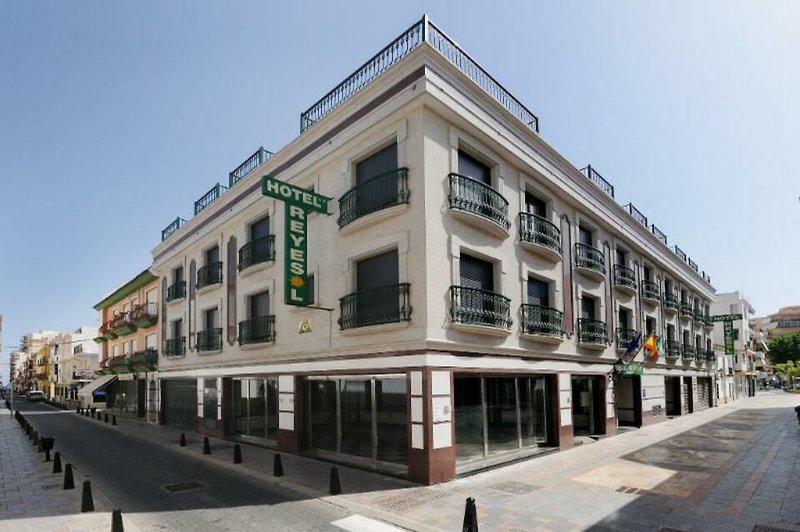 Reyesol in Fuengirola, Malaga Außenaufnahme