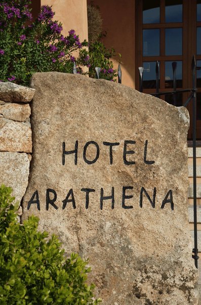 Hotel Arathena in San Pantaleo (Olbia), Olbia,Sardinien Außenaufnahme