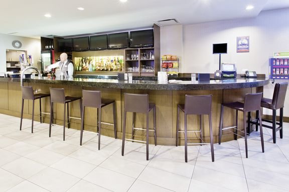 Holiday Inn Vancouver Centre in Vancouver, Vancouver Bar