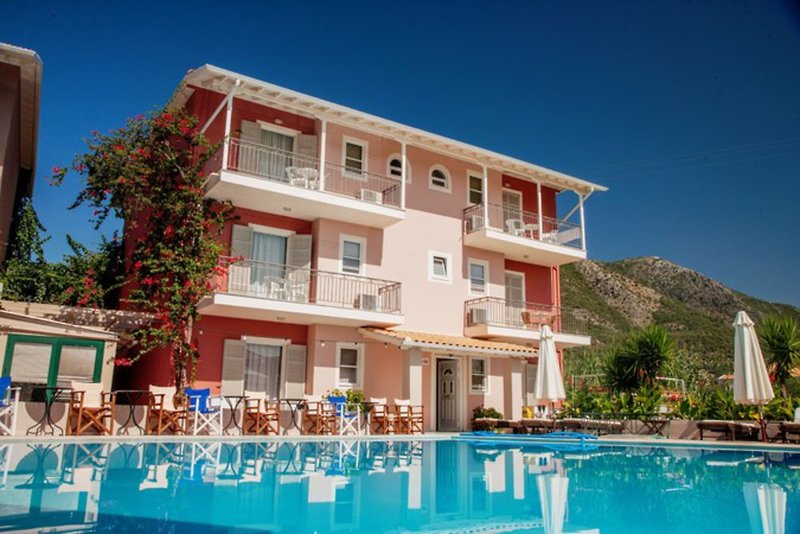 George Hotel in Nydri, Preveza (Epiros/Lefkas) Pool