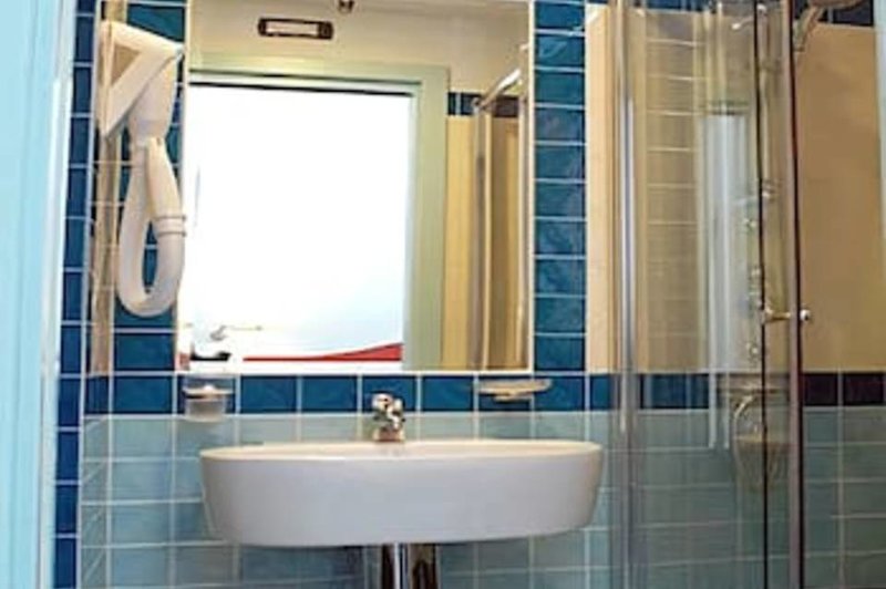 Hotel Palazzo Vingius in Minori, Neapel Badezimmer
