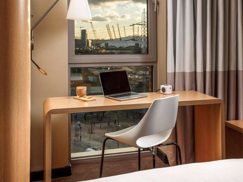 ibis London Canning Town in London, London-Stansted Badezimmer