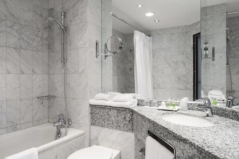 NH Schwerin in Schwerin, Berlin-Tegel (DE) Badezimmer