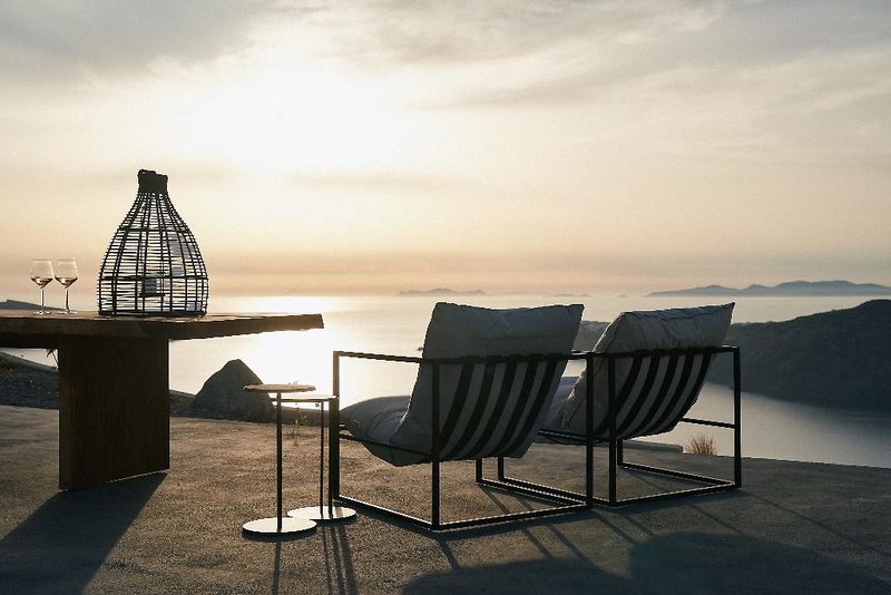 Divine Cave Experience in Imerovigli, Santorini Terrasse