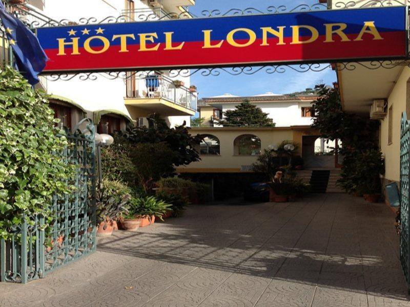 Hotel Isabella in Sant'Agnello, Neapel Außenaufnahme