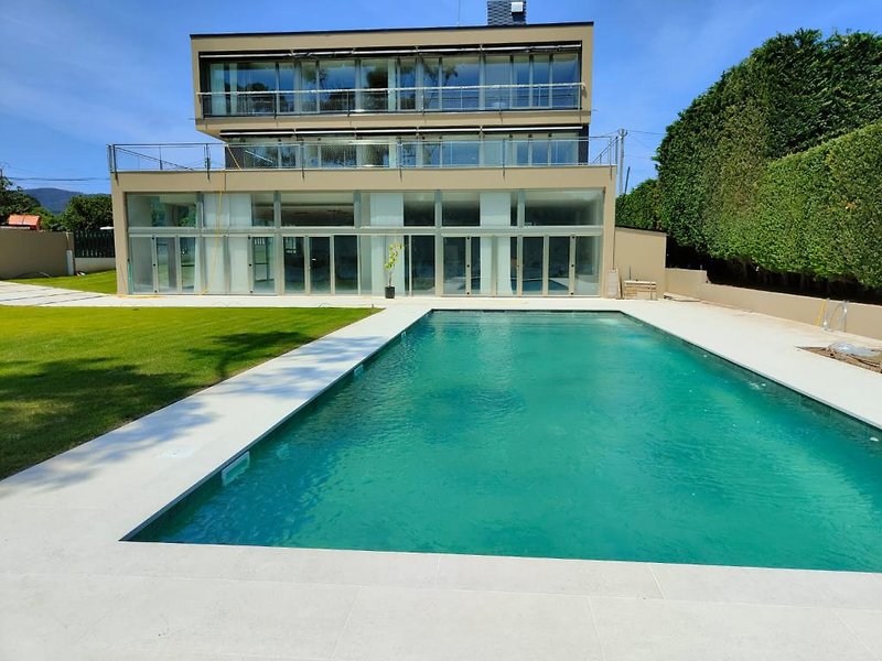 Malates Slow Boutique Hotel in Foz, Santiago de Compostela Pool