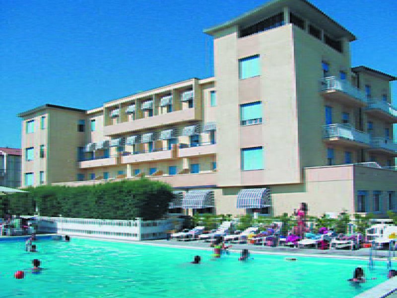 Stella Marina Hotel - Hotel a Cecina in Marina di Cecina, Florenz Außenaufnahme