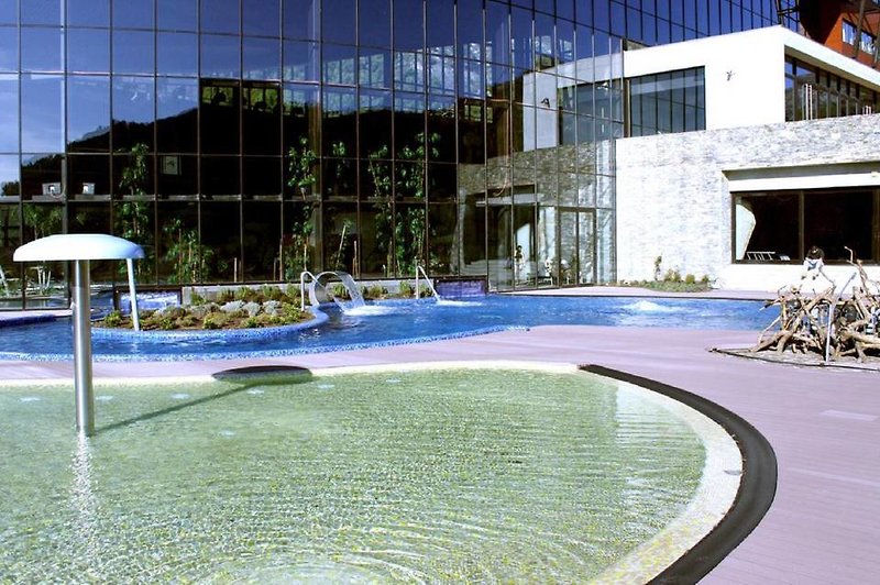 H2otel Congress & Medical Spa in Unhais da Serra, Porto Pool